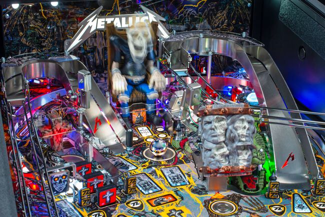 Stern Pinball x Metallica Remastered - 2024 Premium Model, 